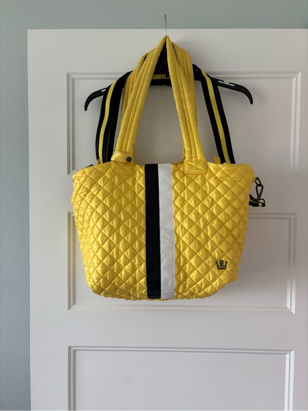 Oliver Thomas Quilted Yellow kitchen sinkTote w Black and White Center Stripe